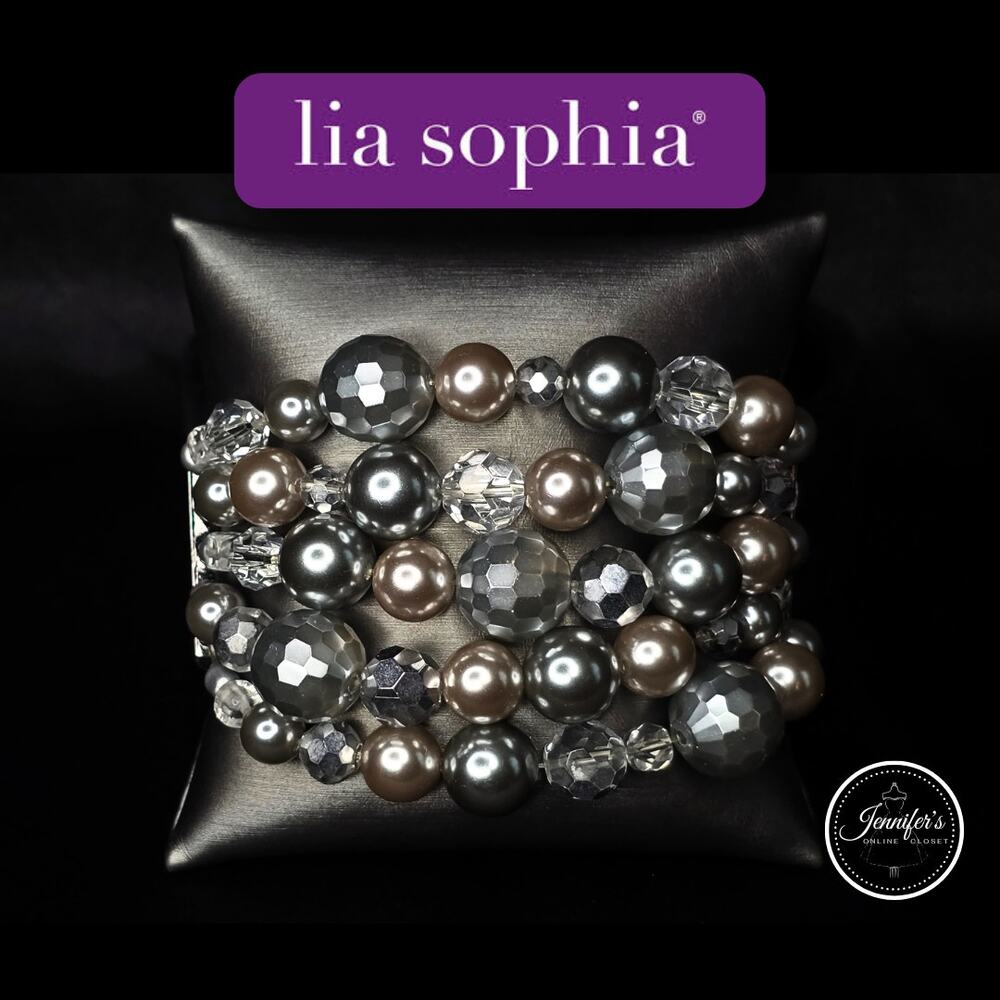 Lia Sophia "Plaza" Gray-Toned Pearls and Crystal Cut 5-Strand Stretch Bracelet